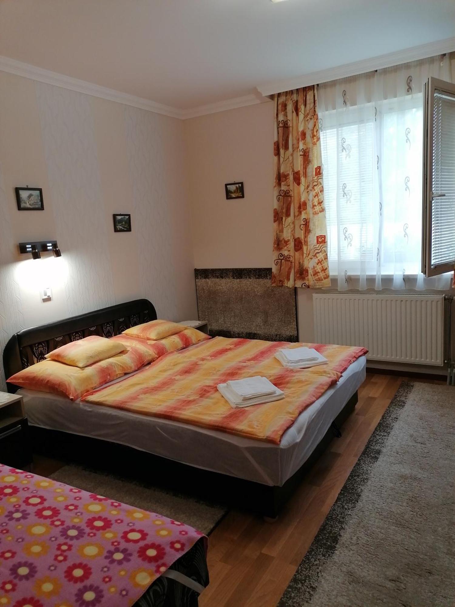 Kaktuszvirag Apartmanhaz Hajdúszoboszló Exterior foto