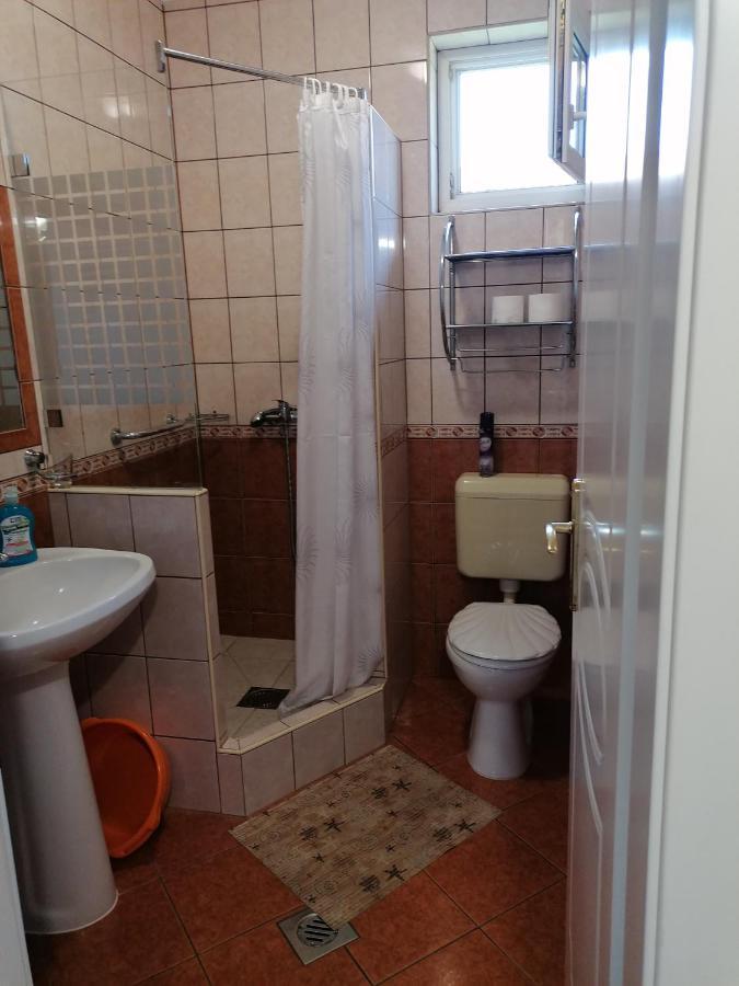 Kaktuszvirag Apartmanhaz Hajdúszoboszló Exterior foto