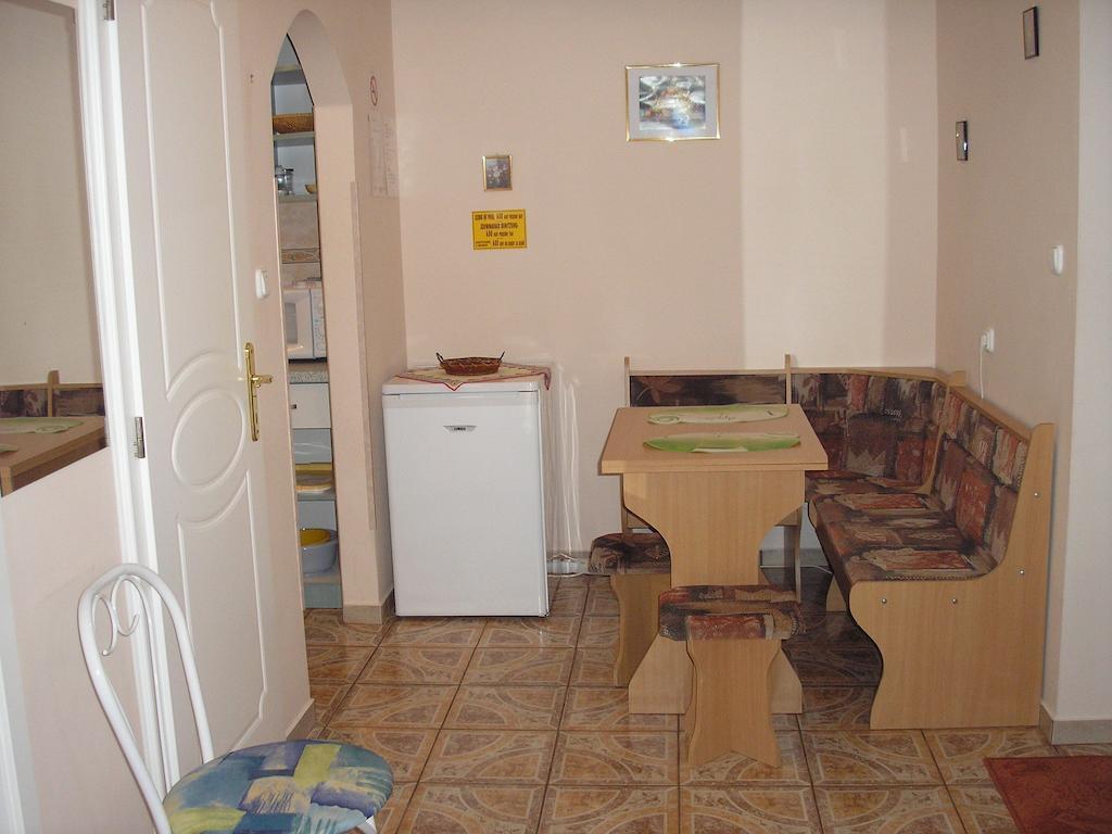 Kaktuszvirag Apartmanhaz Hajdúszoboszló Zimmer foto